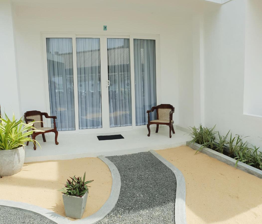 Hotel Blue Note Hikkaduwa Exterior photo